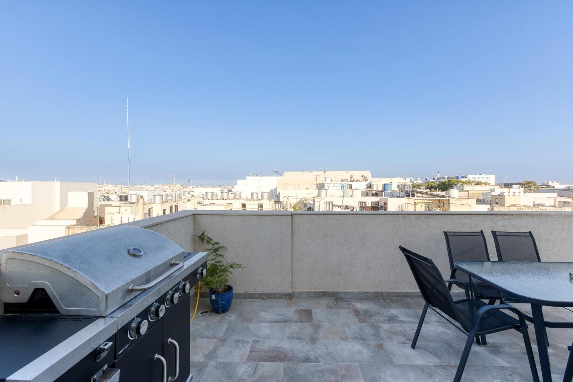 Annitchka Mansions - Penthouse In Central Malta Биркиркара Екстериор снимка