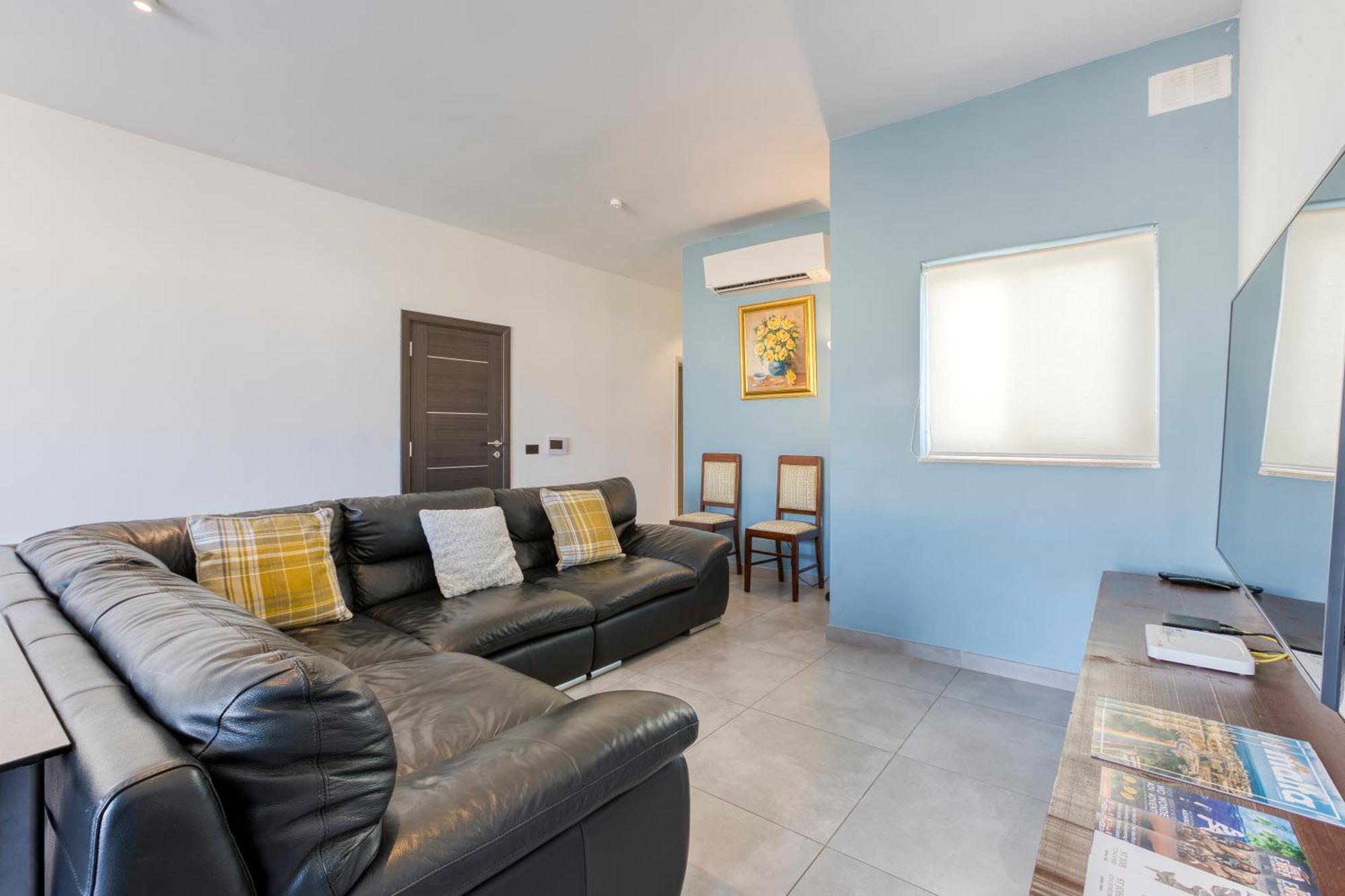 Annitchka Mansions - Penthouse In Central Malta Биркиркара Екстериор снимка
