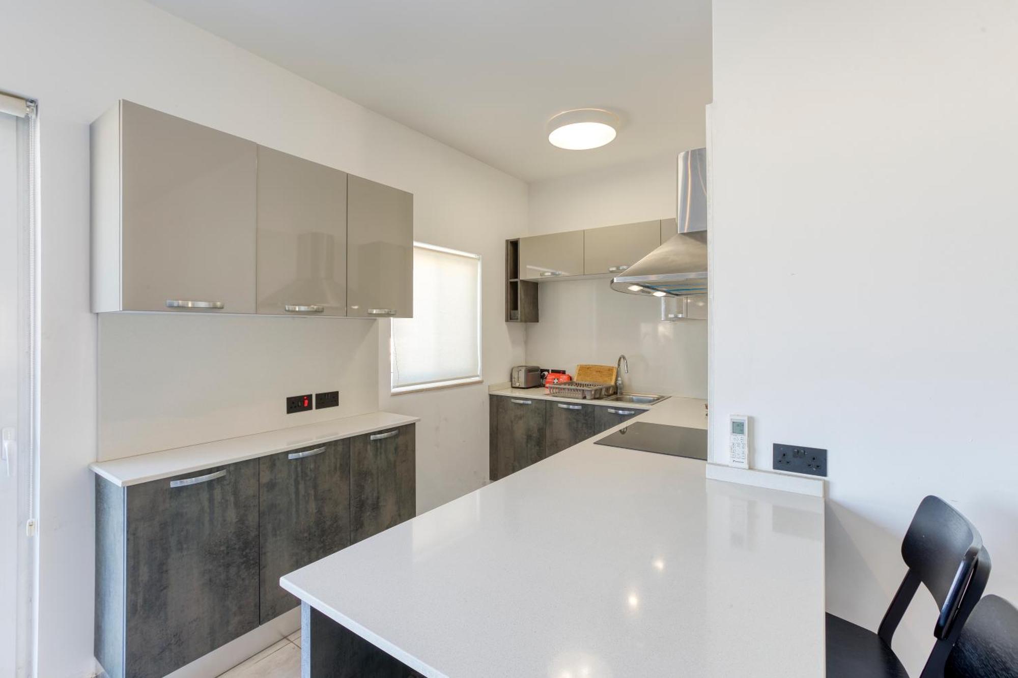 Annitchka Mansions - Penthouse In Central Malta Биркиркара Екстериор снимка
