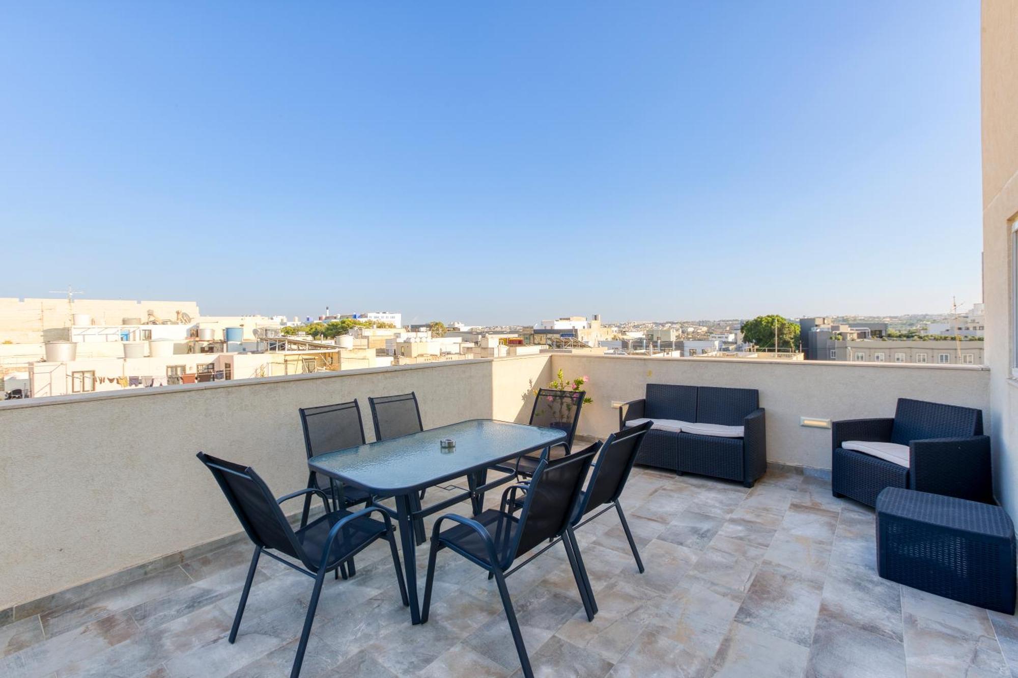 Annitchka Mansions - Penthouse In Central Malta Биркиркара Екстериор снимка