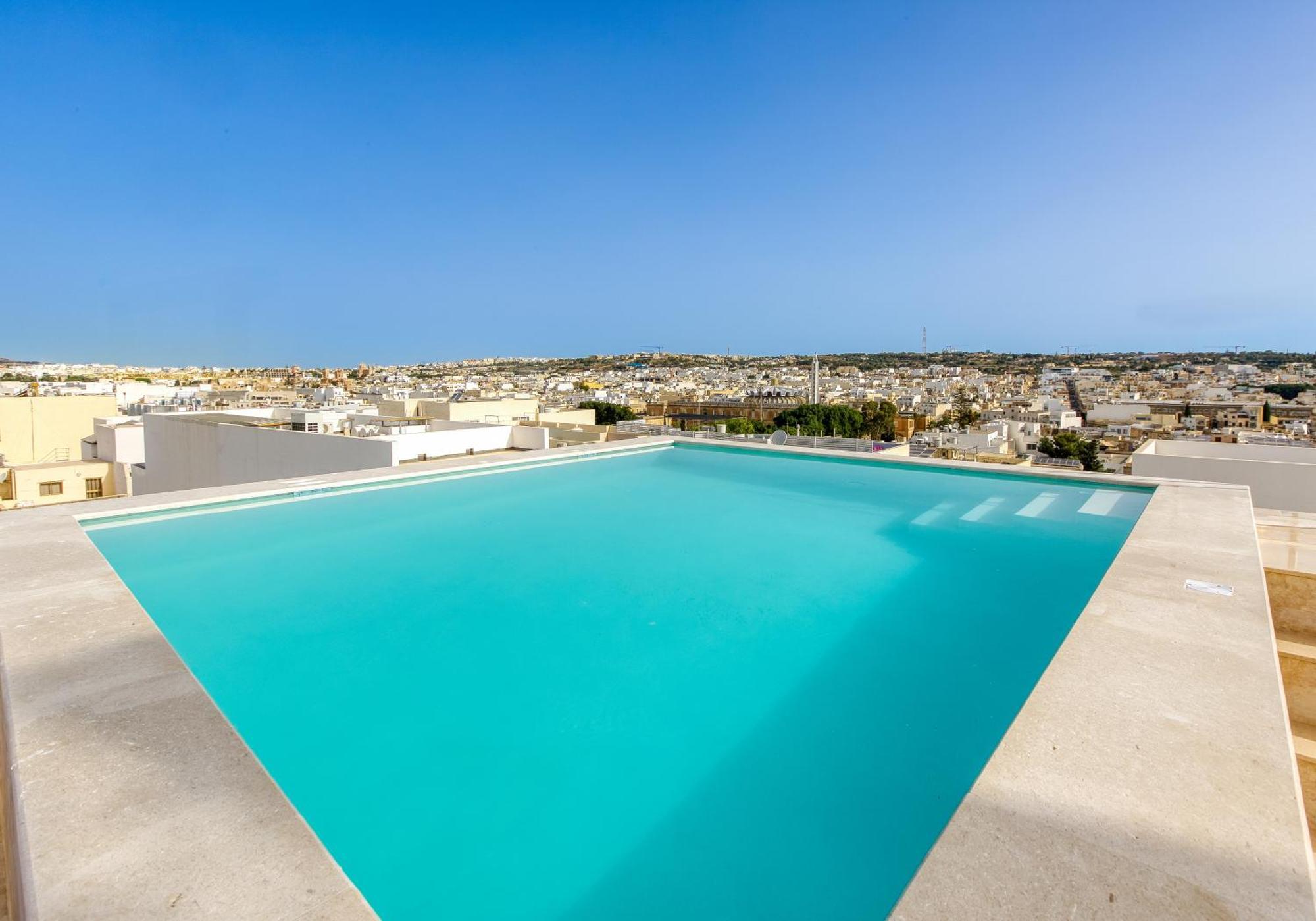 Annitchka Mansions - Penthouse In Central Malta Биркиркара Екстериор снимка